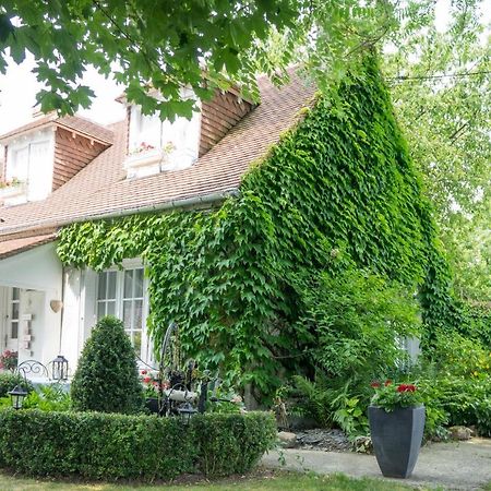 Les Anges Reveurs Bed & Breakfast Neuville-aux-Bois Exterior photo